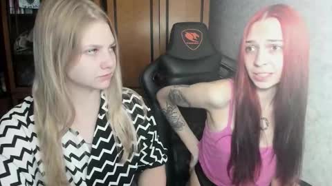 Snapshot of rachel_sharp chatting on 09.12.25 Make me cum online show from 09.12.25