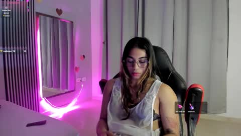 rachell_owen online show from 12.05.25
