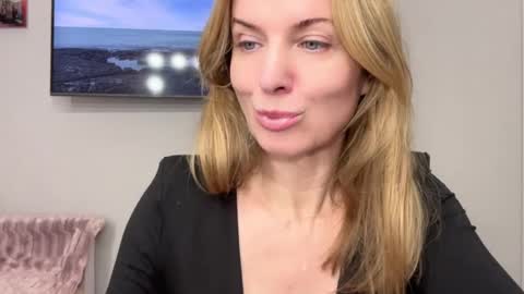 Rachel online show from 02.04.25