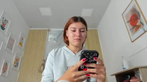 rachellesc online show from 06.08.26