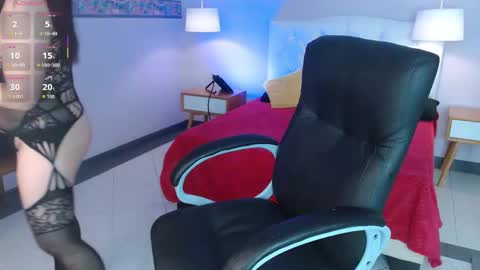 rachellparker_ online show from 11.10.25