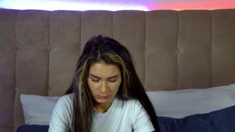 Snapshot of rachellsimpson chatting on 10.17.25 RachellSimpson online show from 10.17.25