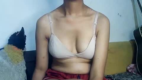 Snapshot of rachelshiny chatting on 09.19.25 RachelShiny online show from 09.19.25