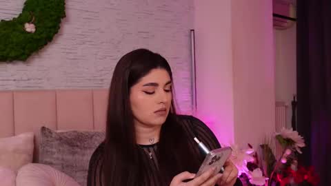 RachelSwaan online show from 11.25.25