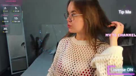 Snapshot of radiantfairy chatting on 09.14.25 Diana online show from 09.14.25