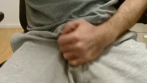 Snapshot of radrix chatting on 01.08.25 radrix online show from 01.08.25