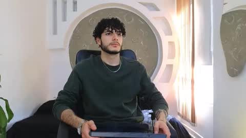 R A F A E L online show from 09.25.25