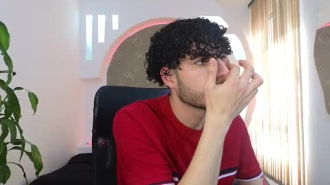 R A F A E L online show from 10.02.25