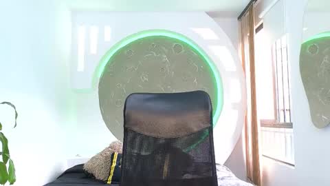 R A F A E L online show from 10.08.25