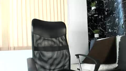 R A F A E L online show from 11.22.25