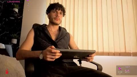 R A F A E L online show from 12.19.25