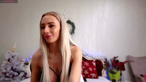 Snapshot of ragazzabellaa chatting on 12.22.24 Monica online show from 12.22.24
