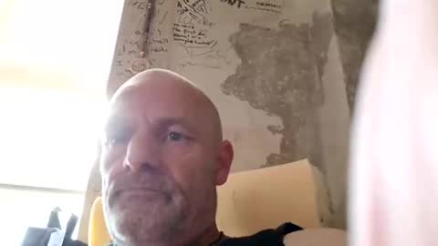 Snapshot of ragingzef69 chatting on 12.29.24 Bigthickdickinvic online show from 12.29.24
