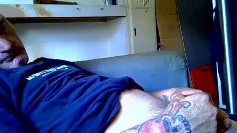 Snapshot of ragingzef69 chatting on 02.17.25 Bigthickdickinvic online show from 02.17.25