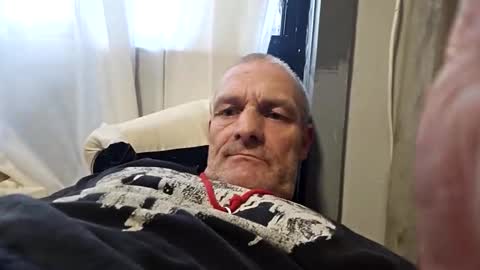 Snapshot of ragingzef69 chatting on 05.14.26 Bigthickdickinvic online show from 05.14.26