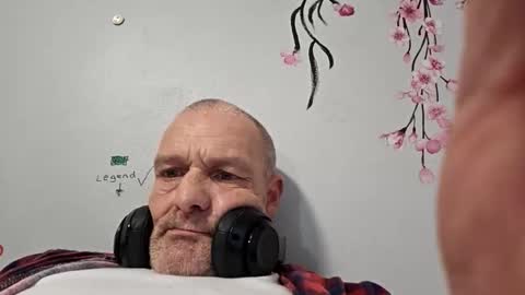 Snapshot of ragingzef69 chatting on 05.30.26 Bigthickdickinvic online show from 05.30.26