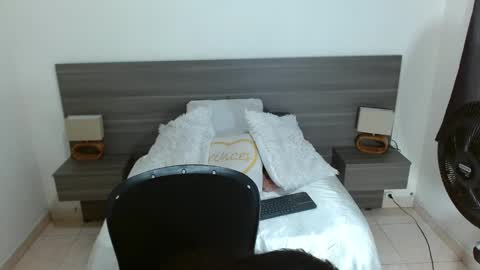 raichellcooper1 online show from 02.07.25