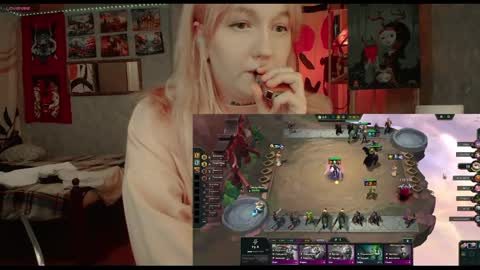 Snapshot of raiingurl chatting on 02.08.25 Kate online show from 02.08.25