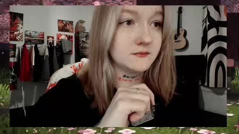 Snapshot of raiingurl chatting on 10.01.25 Kate online show from 10.01.25