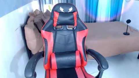 itsmeRailey online show from 09.22.25