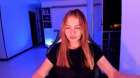 Jennyindependent model . online show from 12.20.24