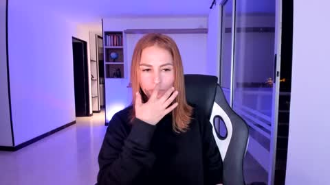 Jennyindependent model . online show from 02.18.25