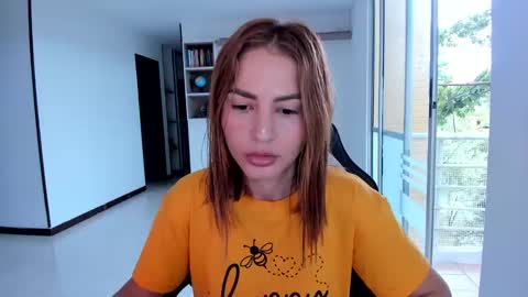 Jennyindependent model . online show from 03.02.25