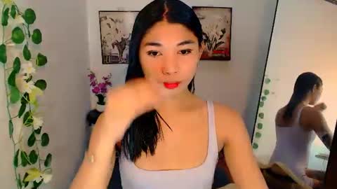 raindrizzle1706 online show from 12.18.25