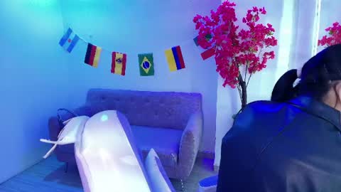 Rainy  online show from 06.17.26