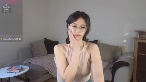 Snapshot of rainybella chatting on 10.17.25 rainybella online show from 10.17.25