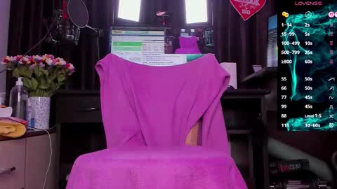 Laura online show from 09.29.25