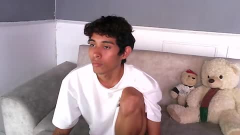 rami_hot0 online show from 10.10.25