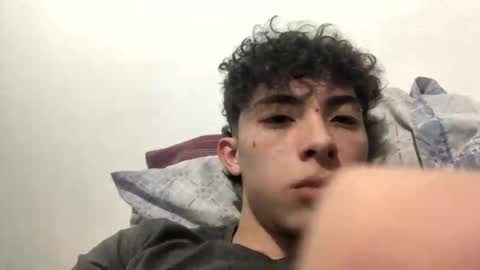 ramiroo2312 online show from 09.26.25