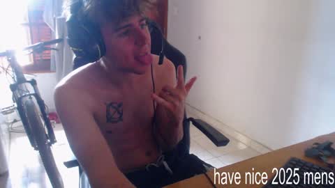 Ramiro online show from 12.31.24