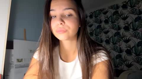 Snapshot of ranaeriveras chatting on 10.25.25 ShyBerry online show from 10.25.25