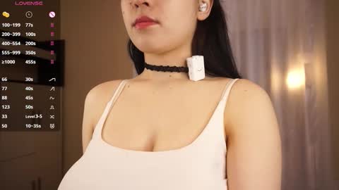 Snapshot of randichaplin chatting on 02.22.26 Vilda online show from 02.22.26