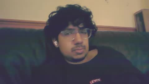 Snapshot of randomitoo chatting on 09.29.25 randomitoo online show from 09.29.25