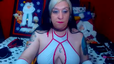 Snapshot of randymaturex01 chatting on 12.20.24 Sonia online show from 12.20.24