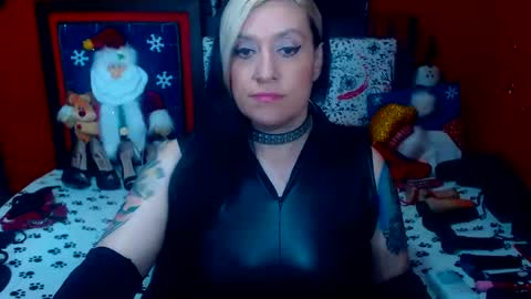Snapshot of randymaturex01 chatting on 12.28.24 Sonia online show from 12.28.24