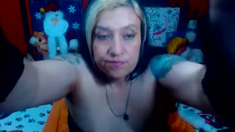 Snapshot of randymaturex01 chatting on 12.30.24 Sonia online show from 12.30.24