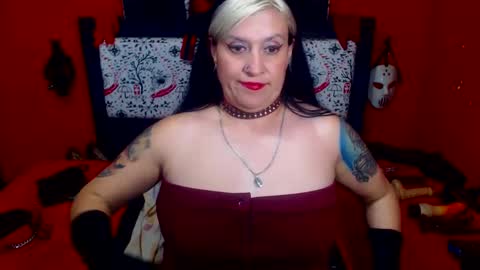 Snapshot of randymaturex01 chatting on 02.20.25 Sonia online show from 02.20.25