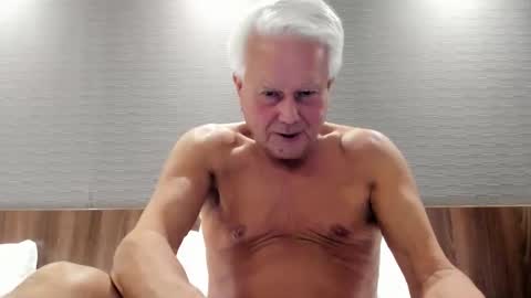 Silver Stallion TwitterRandyth53496071  and  ladyenglishxxx online show from 03.06.25