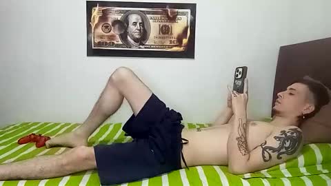 Snapshot of rangel_sex chatting on 04.25.26 Rangel and Lola online show from 04.25.26