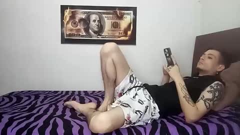 Snapshot of rangel_sex chatting on 05.12.26 Rangel and Lola online show from 05.12.26