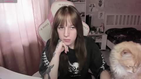 Snapshot of rapunzel_cute chatting on 02.11.26 Rapunzel online show from 02.11.26