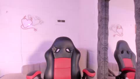 Raquel online show from 09.27.25