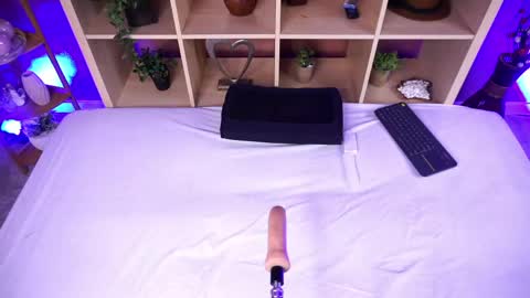 Raquel online show from 05.11.26