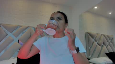 Snapshot of raquel_moore chatting on 03.06.25 Raquel Moore online show from 03.06.25