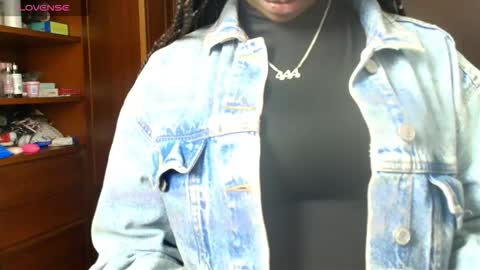 Raquel online show from 10.03.25