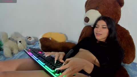 Snapshot of raquell_cutee chatting on 03.02.25 Raquell online show from 03.02.25